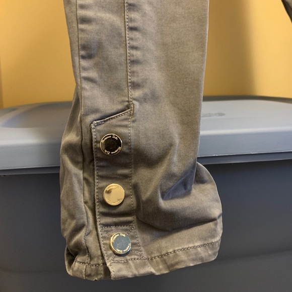 Grey Jeans - Picture 2 of 3